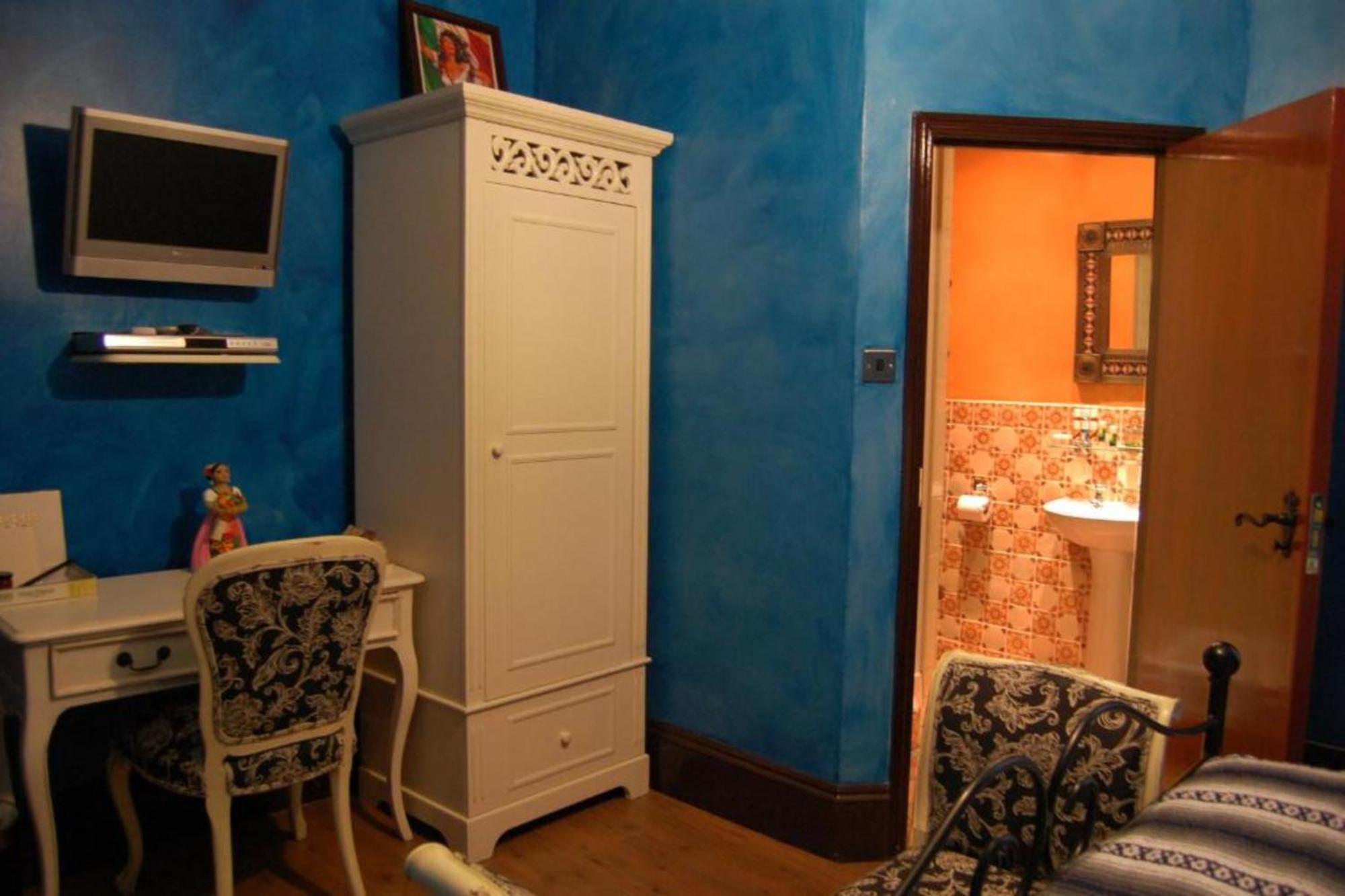 Hotel Dancenter South Near Denmark Hill *